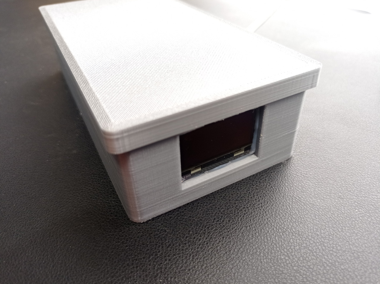 Весы. Основной блок. Сторона с монитором